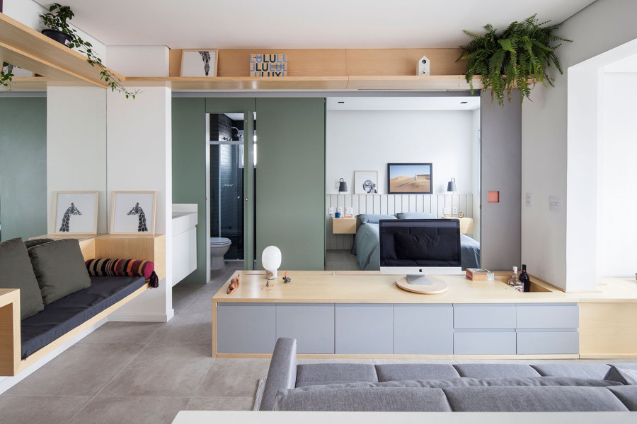 Salón con paneles correderos