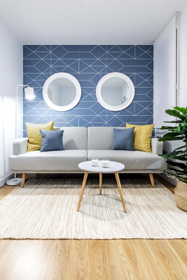 Salón con papel pintado