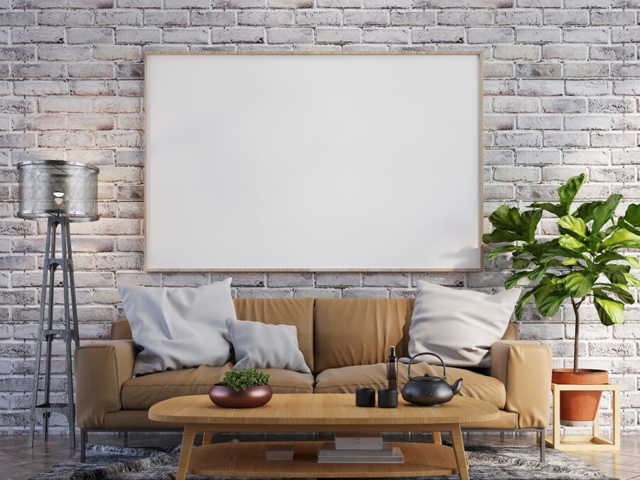 salón con pared de ladrillo visto