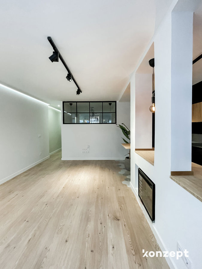 Salón con ventana interior