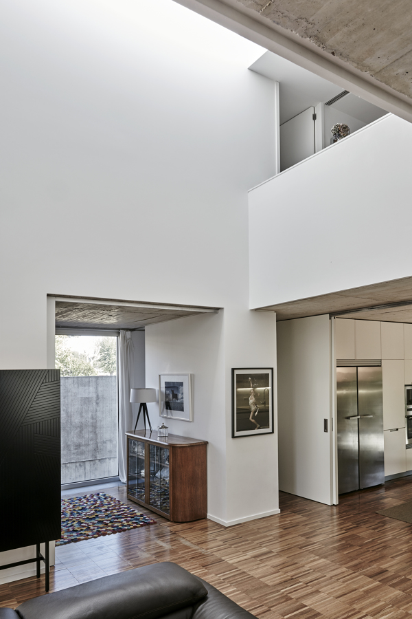 SALÓN - DOBLE ALTURA