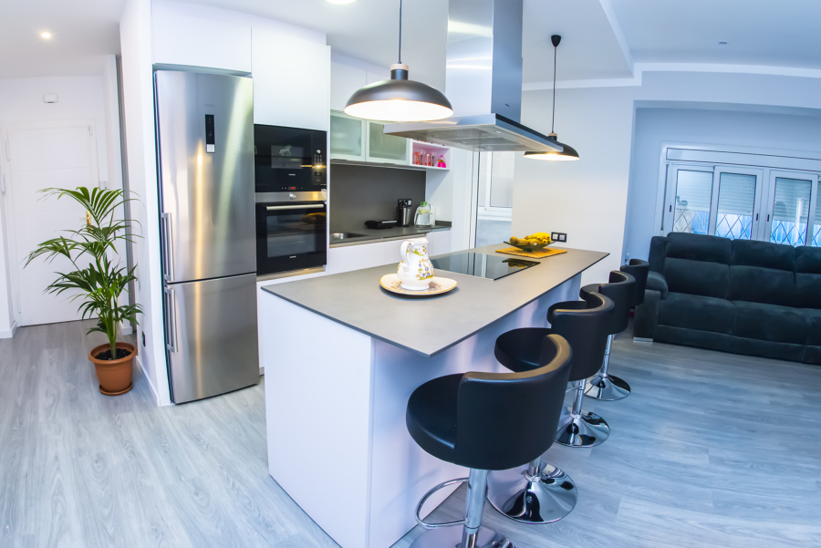 SALÓN Y COCINA AMERICANA