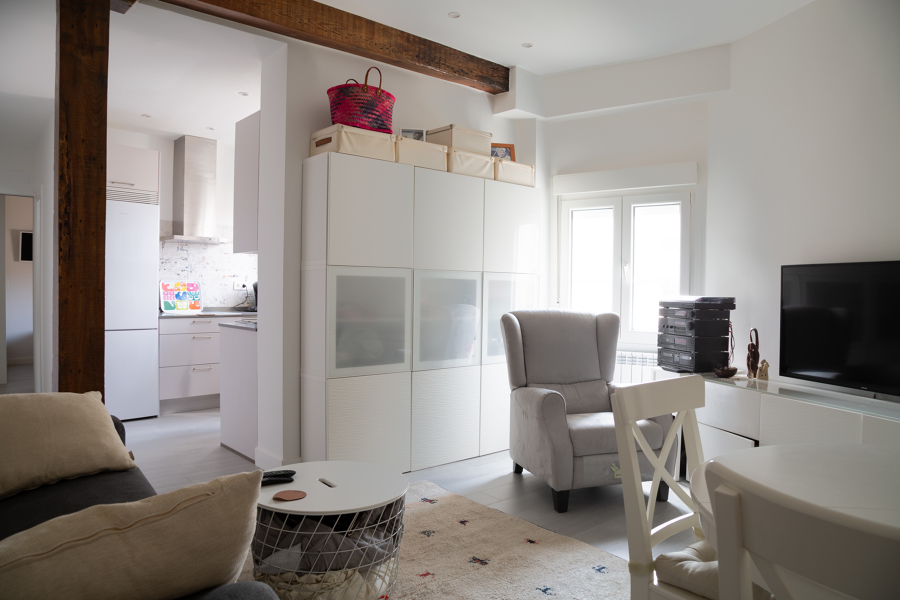 salón y zona de paso a cocina