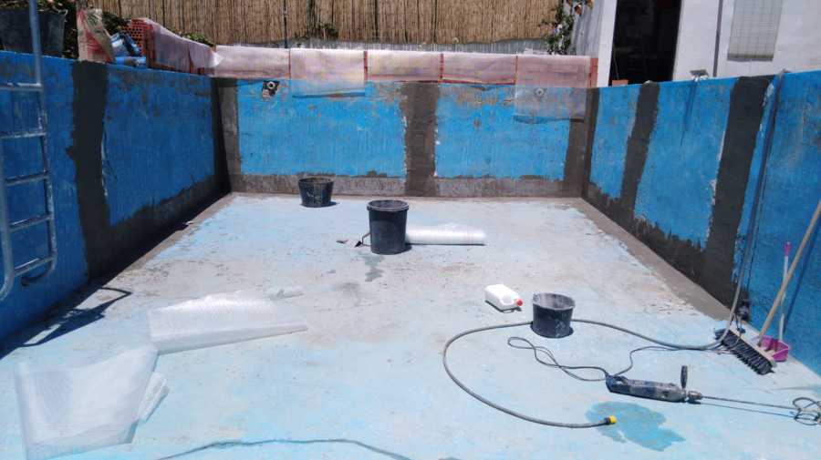 Saneado de grietas en paredes