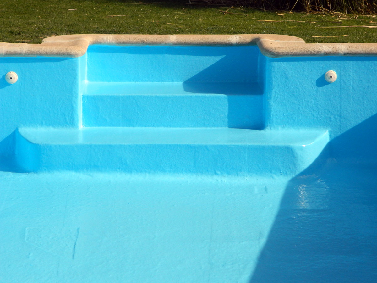 saneado y pintado de piscina