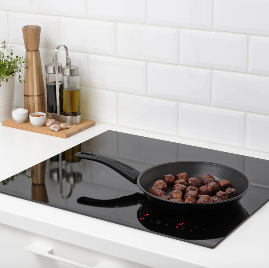 Sartén, vitrocerámica y cocina de IKEA