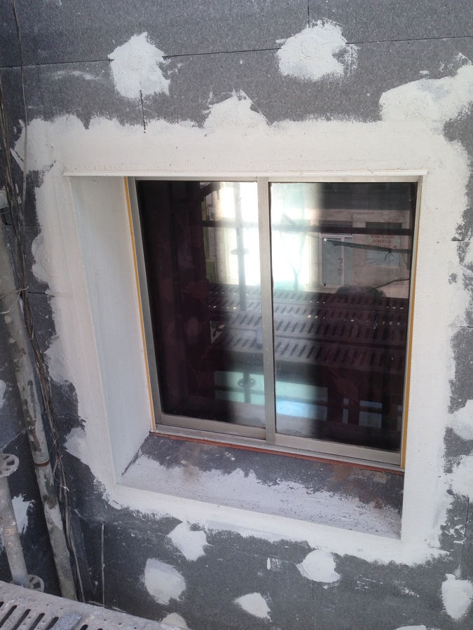 SATE Santander-perfilería, fijación, mortero flexible Cantabria