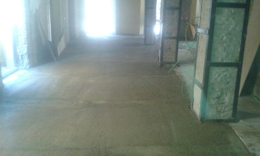 Se empieza a reforzar la estructura existente.