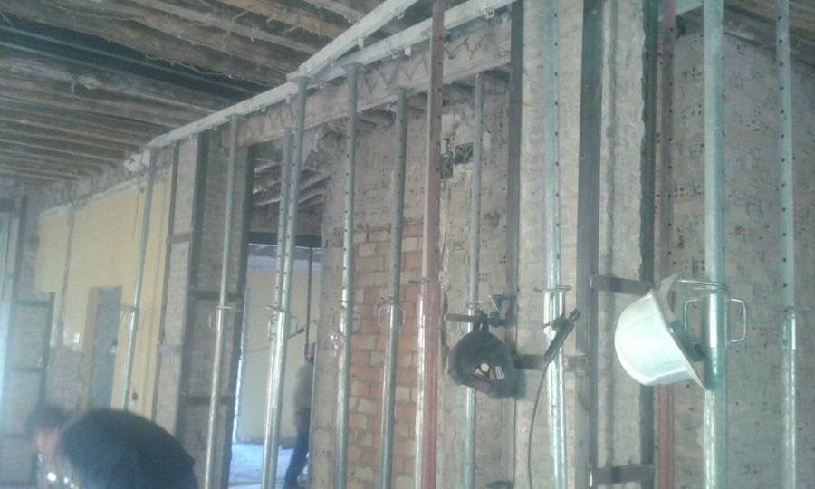 Se sustituyen las vigas mas dañadas.