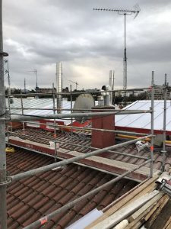 Se termina el montaje del policarbonato termosellado