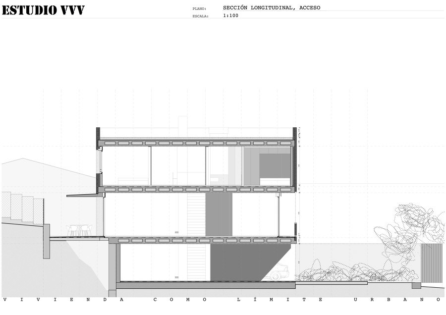 Sección Longitudinal Acceso.