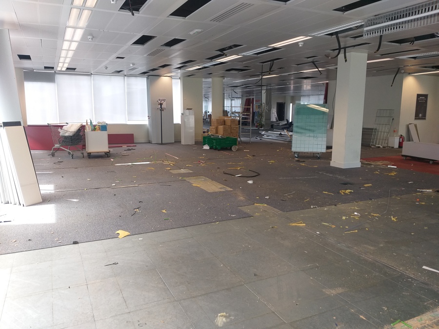 SERVICIO INICIAL CON MOQUETA