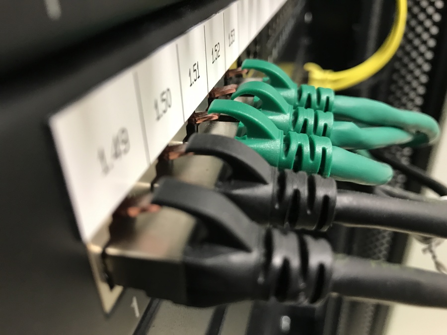 Servicios de informática y servidores en la nube para empresas