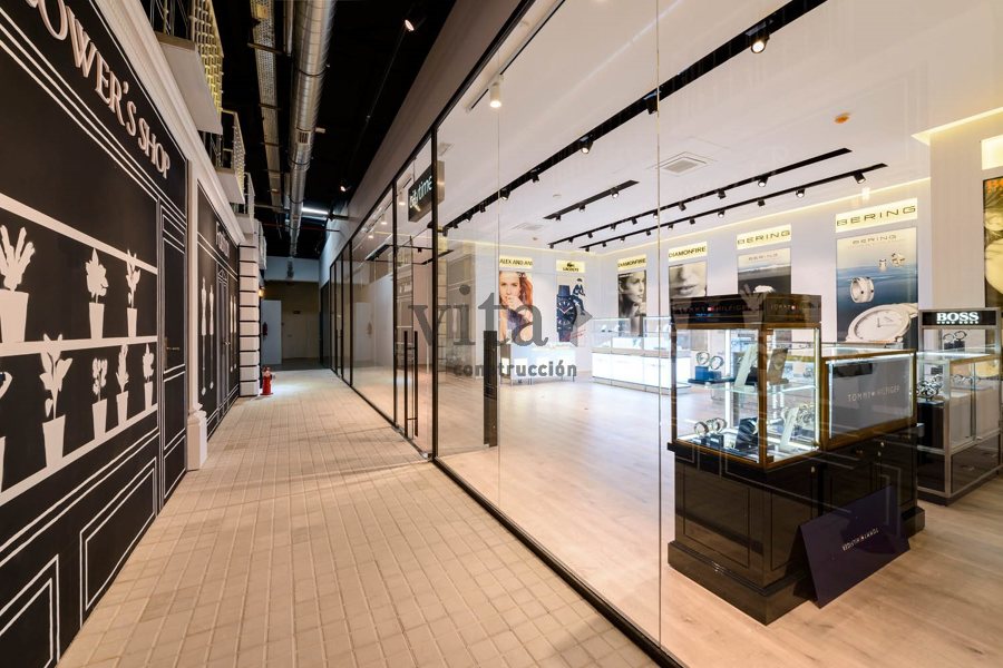 Showroom recreando una calle de Londres