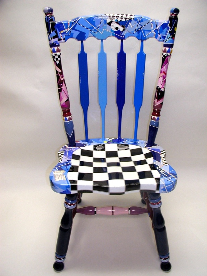 Silla de madera customizada azul