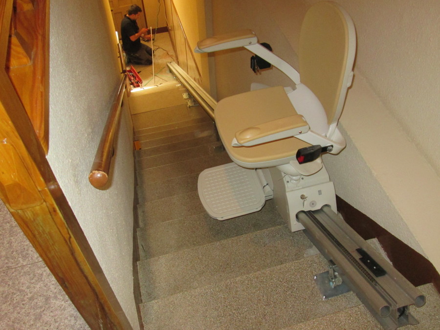 Silla salvaescaleras recta