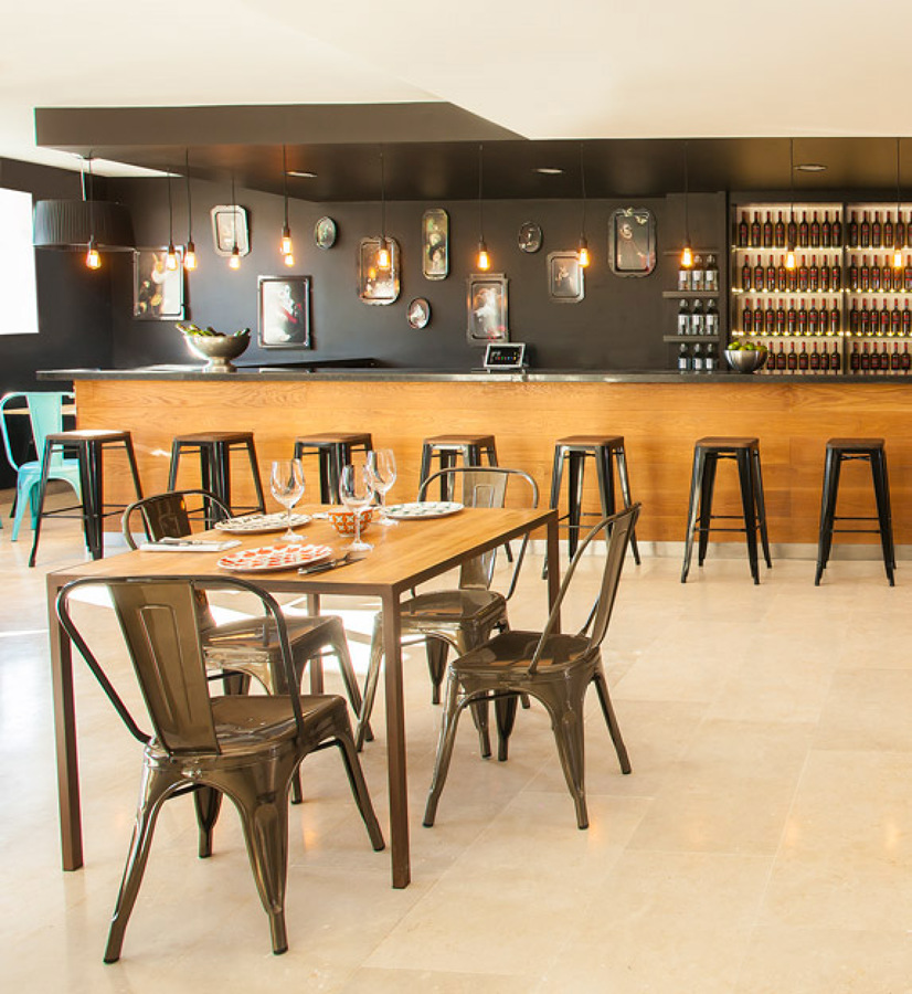 Sillas Tolix para hostelería - La casita de la Planta