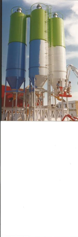Silos de fábrica de Eurotex en el Viso del Alcor