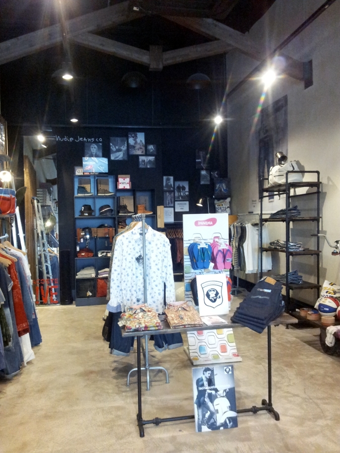 Simón Store Granada