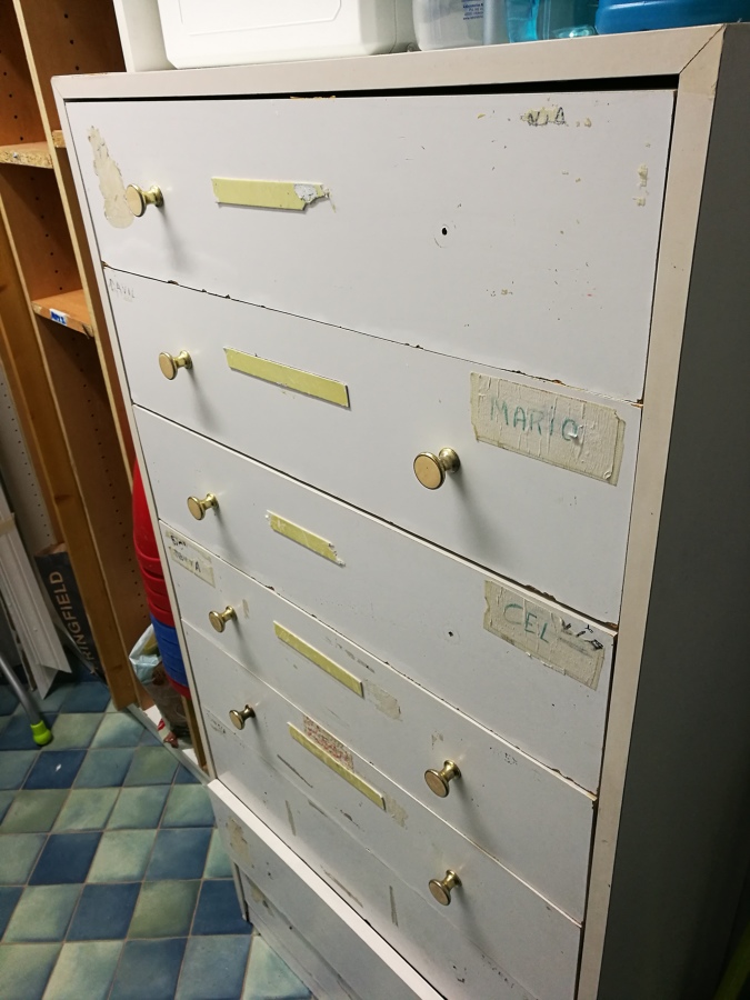 Sinfonier con pegatinas