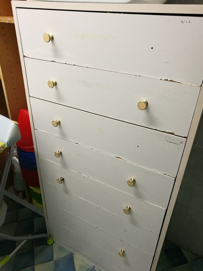 Sinfonier limpio de pegatinas