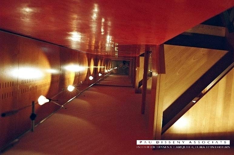 Sol tancat Escala-Ascensor