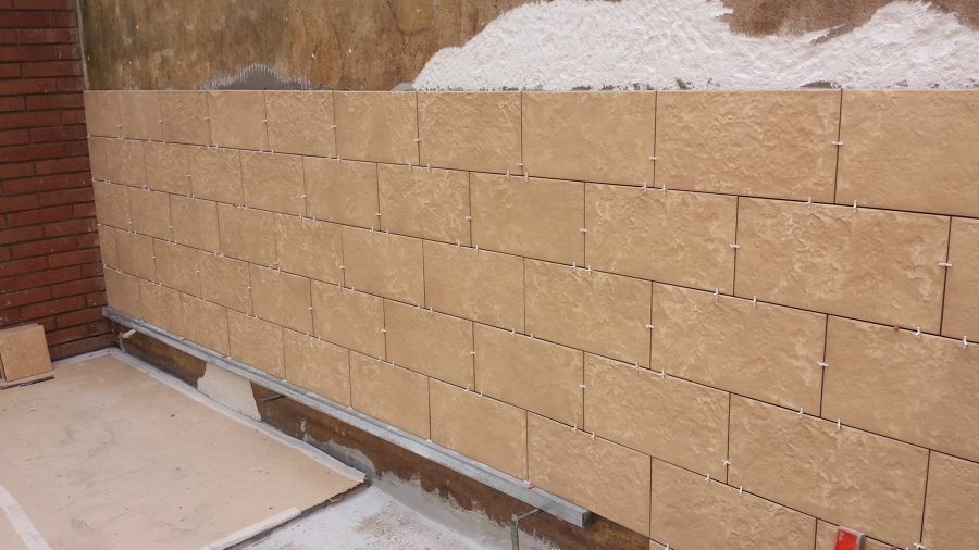 Solados y alicatados Moya,s.l. - Patio