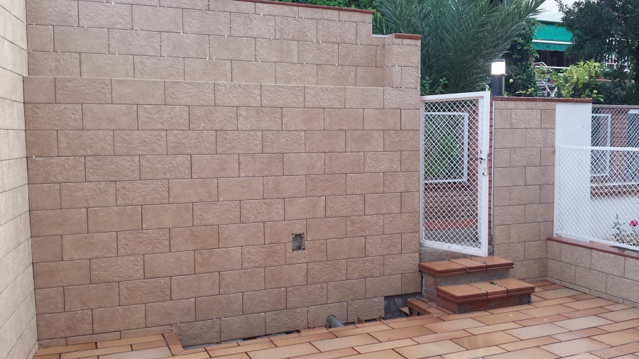 Solados y alicatados Moya,s.l. - Patio