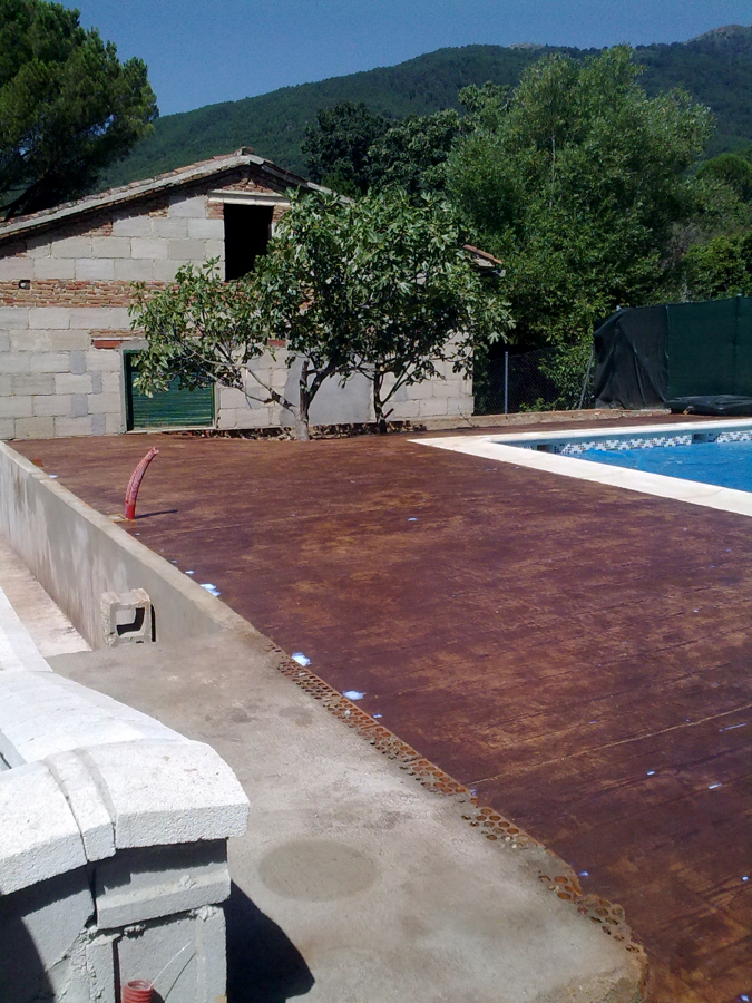 Solera de hormigon impreso en Piedralaves, Avila.