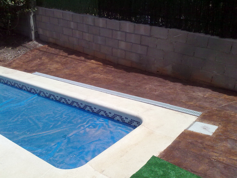 Solera de hormigon impreso en Piedralaves, Avila.