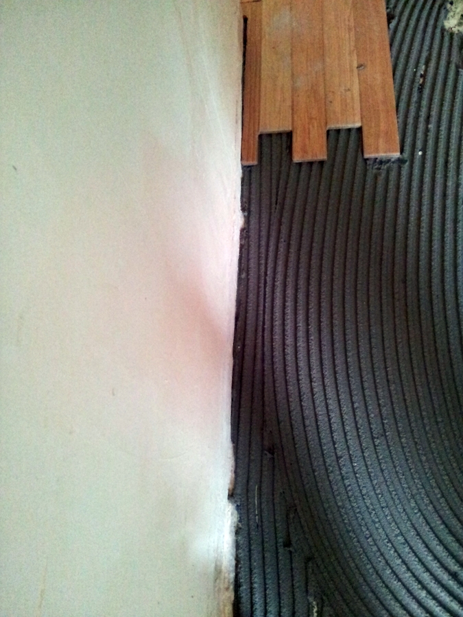 Solería porcelánico imitación madera