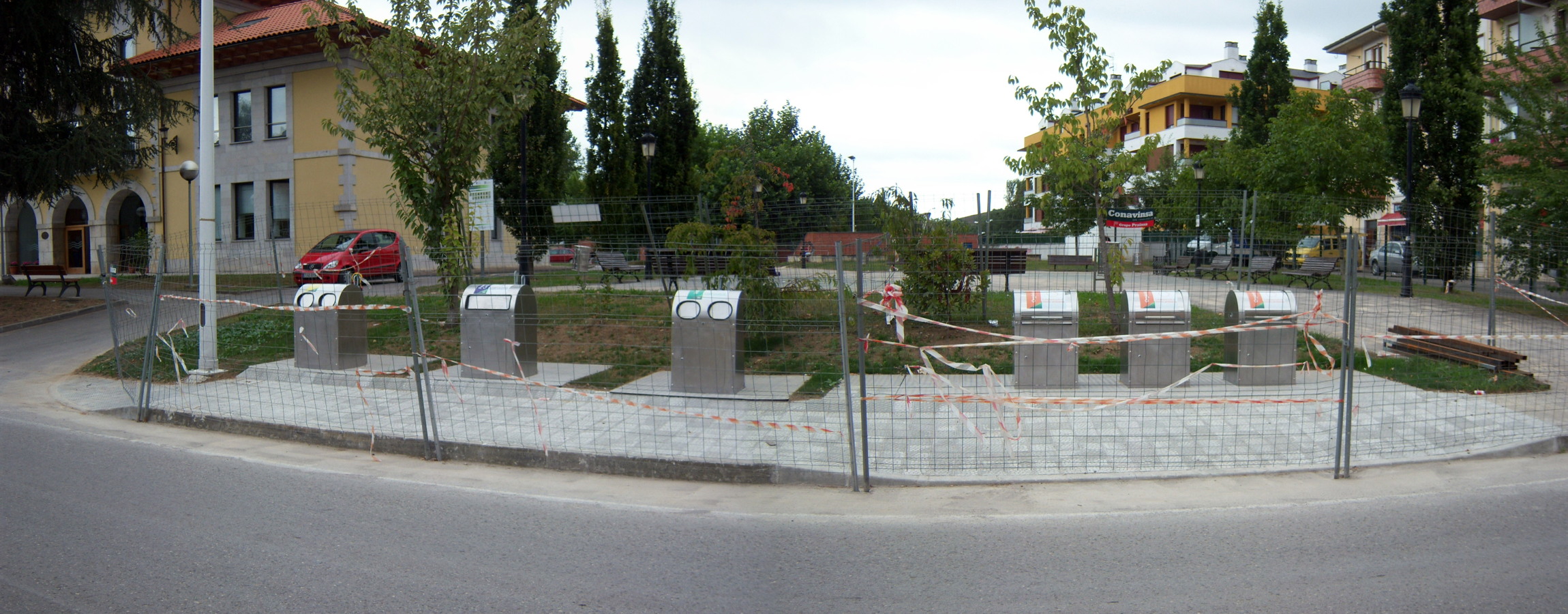 Soterramiento de contenedores en Entrambasaguas, Cantabria (2)