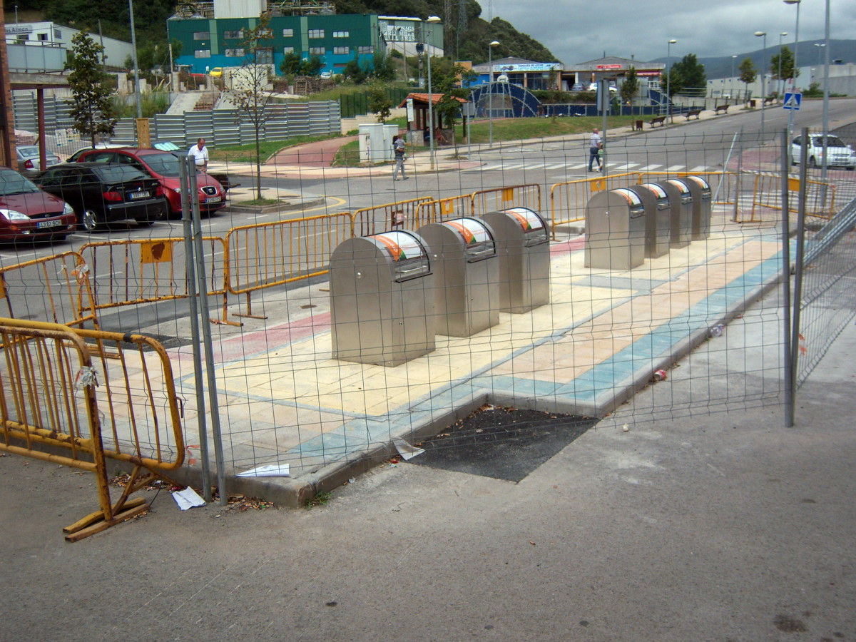 Soterramiento de contenedores en Entrambasaguas, Cantabria