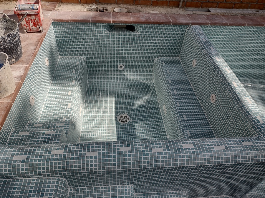 Spa listo para llenar.