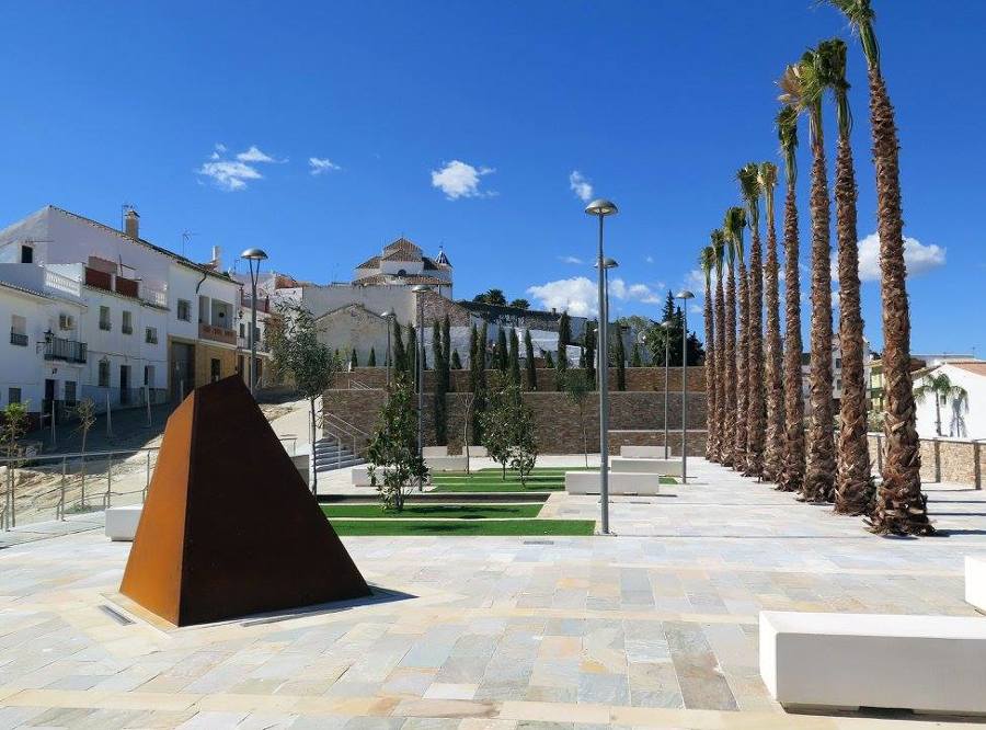 STONEPANEL® ORIENT y Cuarcita Orient Oro en la Estación de Alhaurín el Grande (Málaga)