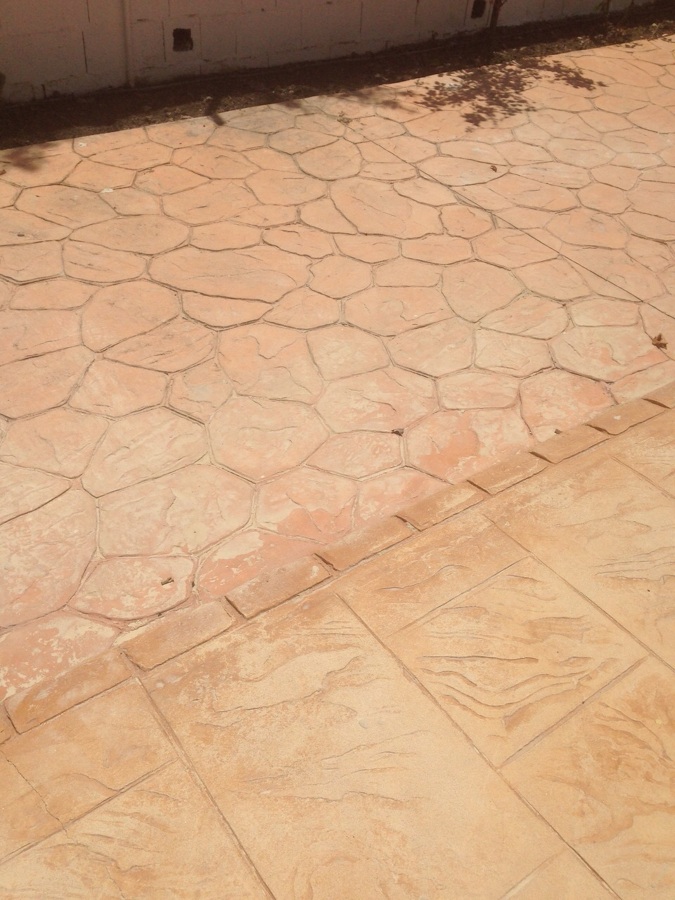 Suelo de exterior despues de la limpieza