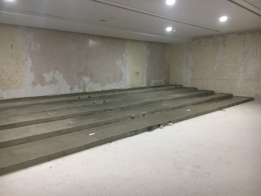 Suelo de madera y revestimiento de paredes