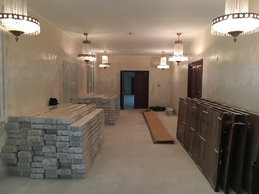 Suelo de madera y revestimiento de paredes