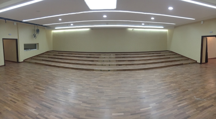 Suelo de madera y revestimiento de paredes