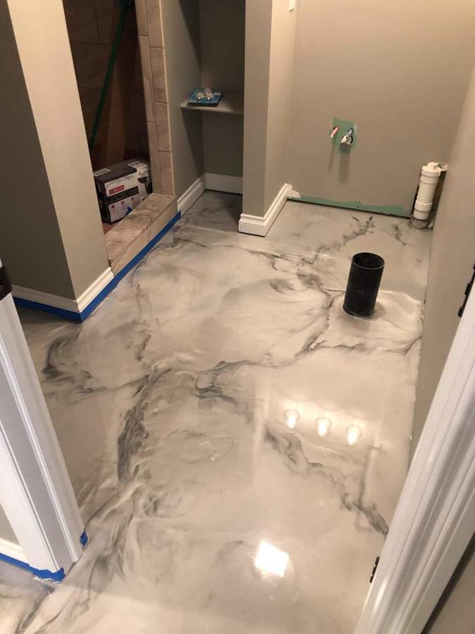 Suelo de resina imitación mármol