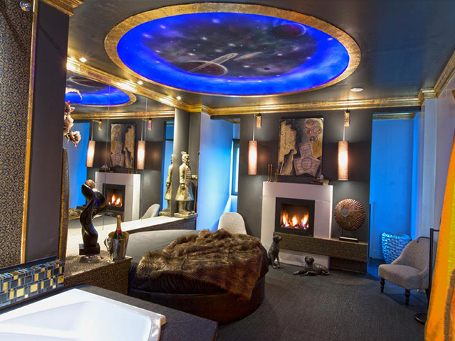 Suit con panel de techo estrellado 