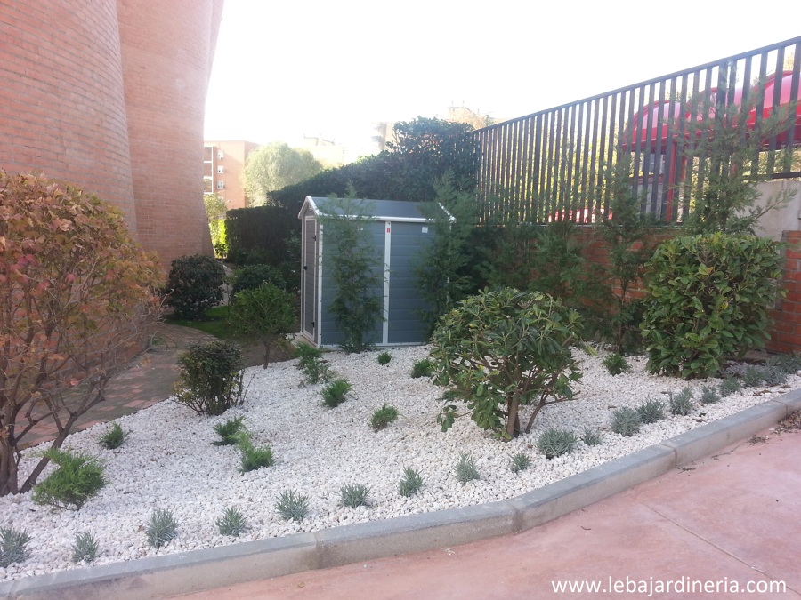 Suministro de marmolina y plantaciones