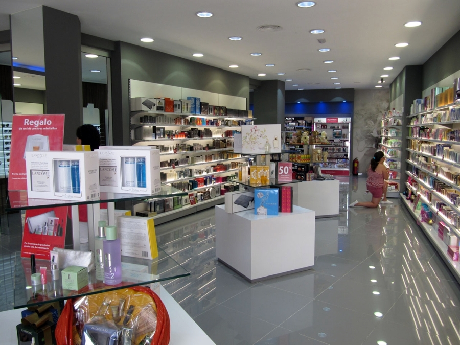 Súper Perfumería, Plaza de la Aurora, Motril (Granada)