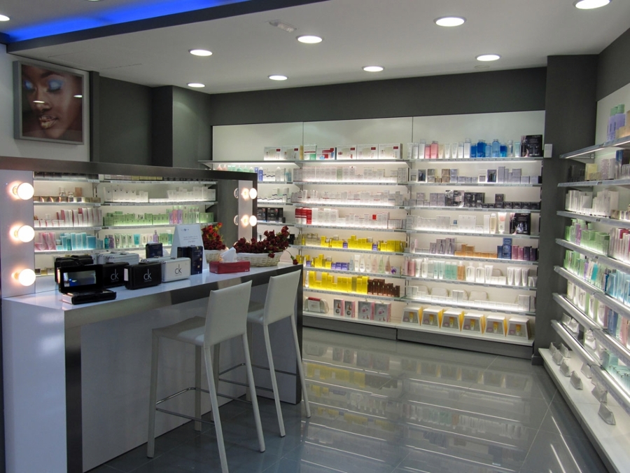 Súper Perfumería, Plaza de la Aurora, Motril (Granada)