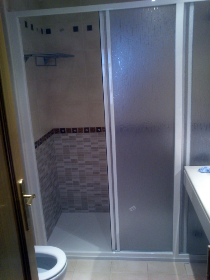 Sustitución de bañara por plato de ducha