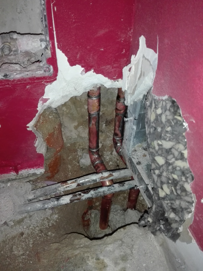 Sustitución de tramos de tuberías de columnas de calefacción centralizada