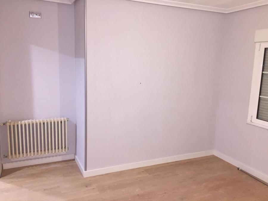 Tabique levantado y enlucido