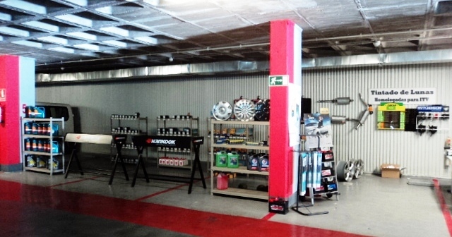 TALLER MECÁNICO EN AV PORTUGAL (TOLEDO)