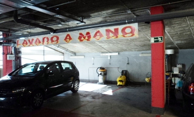 TALLER MECÁNICO EN AV PORTUGAL (TOLEDO)