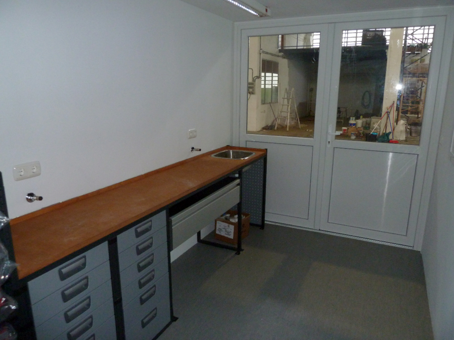 TALLER MOVIL FORMADO POR UN CONTENEDOR ISO 20